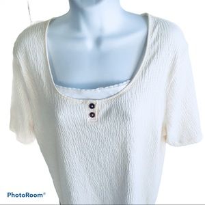 White Stag Woman Stretch White Top. Size 1X